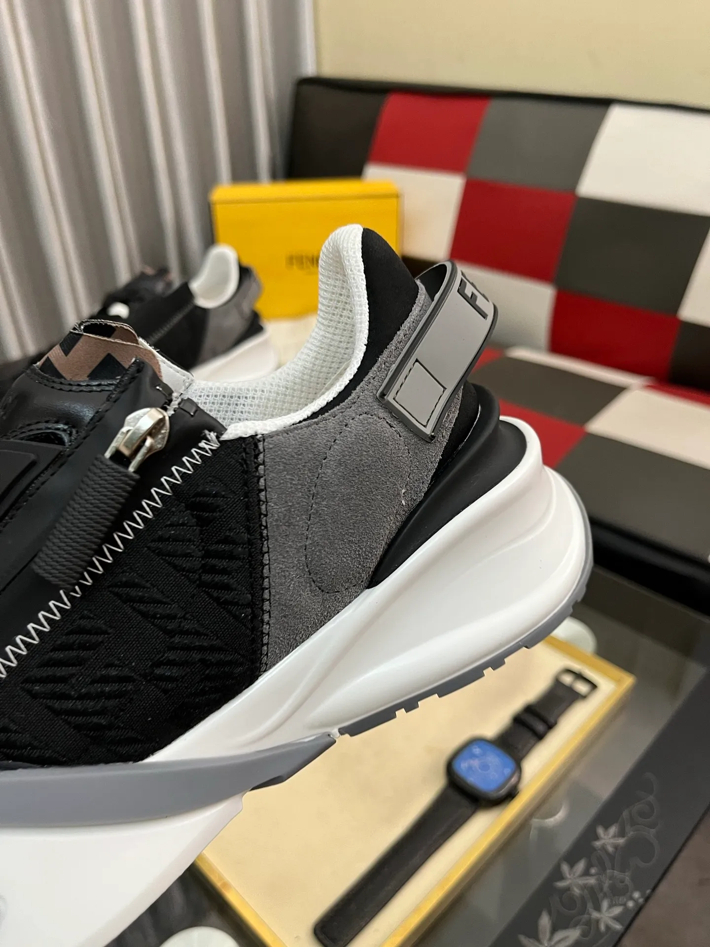 Men's men's shoes 💰540⌚️⌚️ FEND* — Fendi Flow men's casual sneakers, with elastic straps, side zippers, and corrugated soles engraved with F. Embossed Fendi Flow lettering on the heel. Made of technical fabric and a mix of blue and genuine leather. Decorated with Lycra® details. FF graphic tongue. Ultra-light and wear-resistant EVA sole. Code number: 38-44